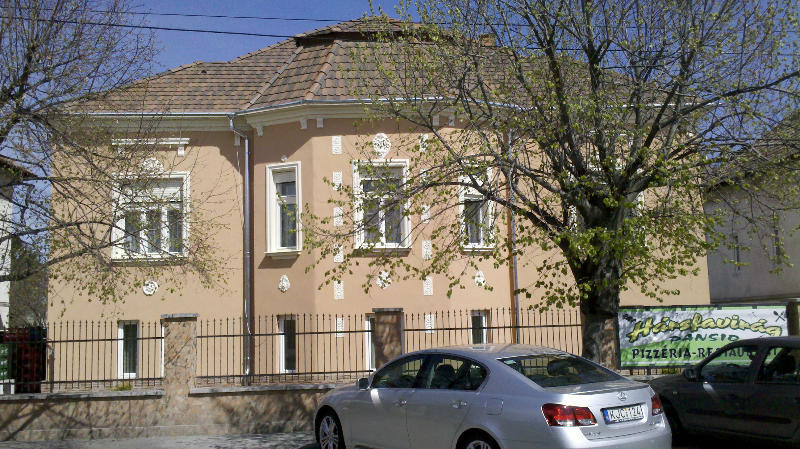 Harsfavirag Vendeghaz Bed and Breakfast Pápa Εξωτερικό φωτογραφία